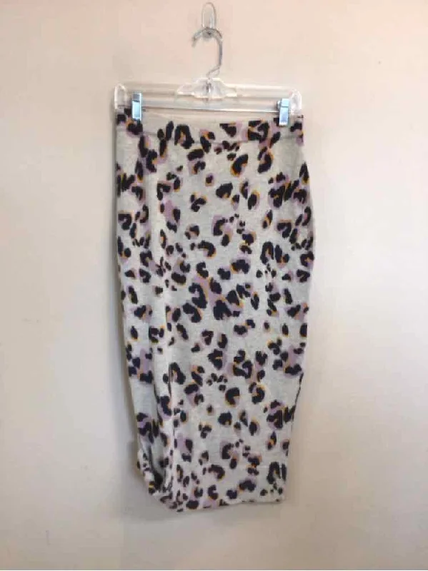 NAADAM SIZE SMALL Ladies SKIRT