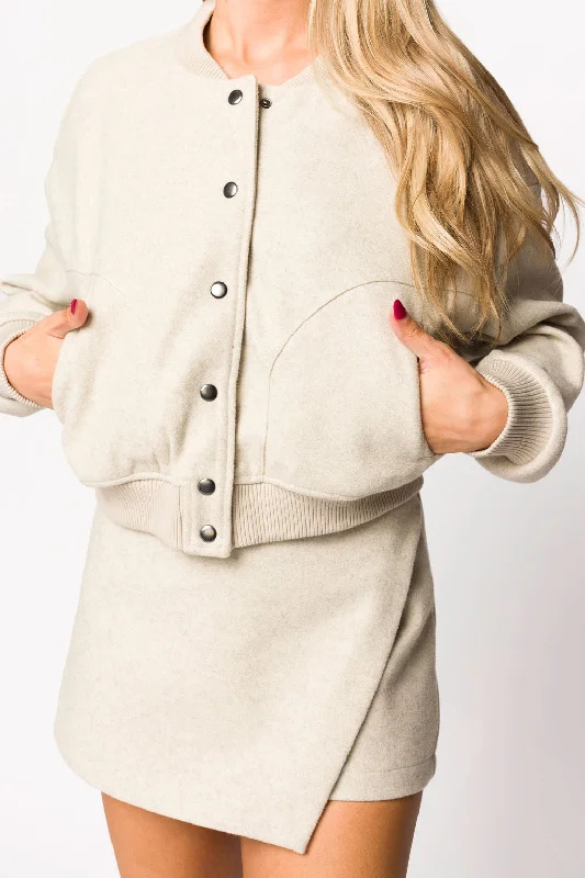 Dana Semi-Casual Bomber Jacket in Oatmeal